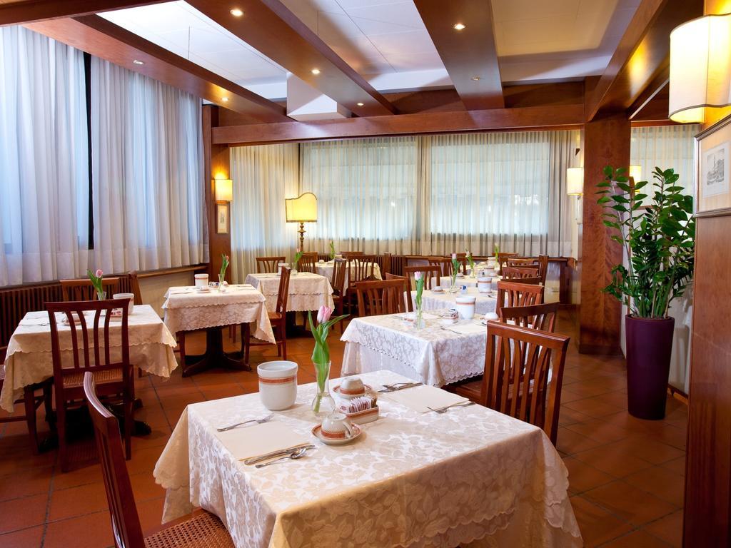 Hotel Marconi Ponte San Nicolo Esterno foto